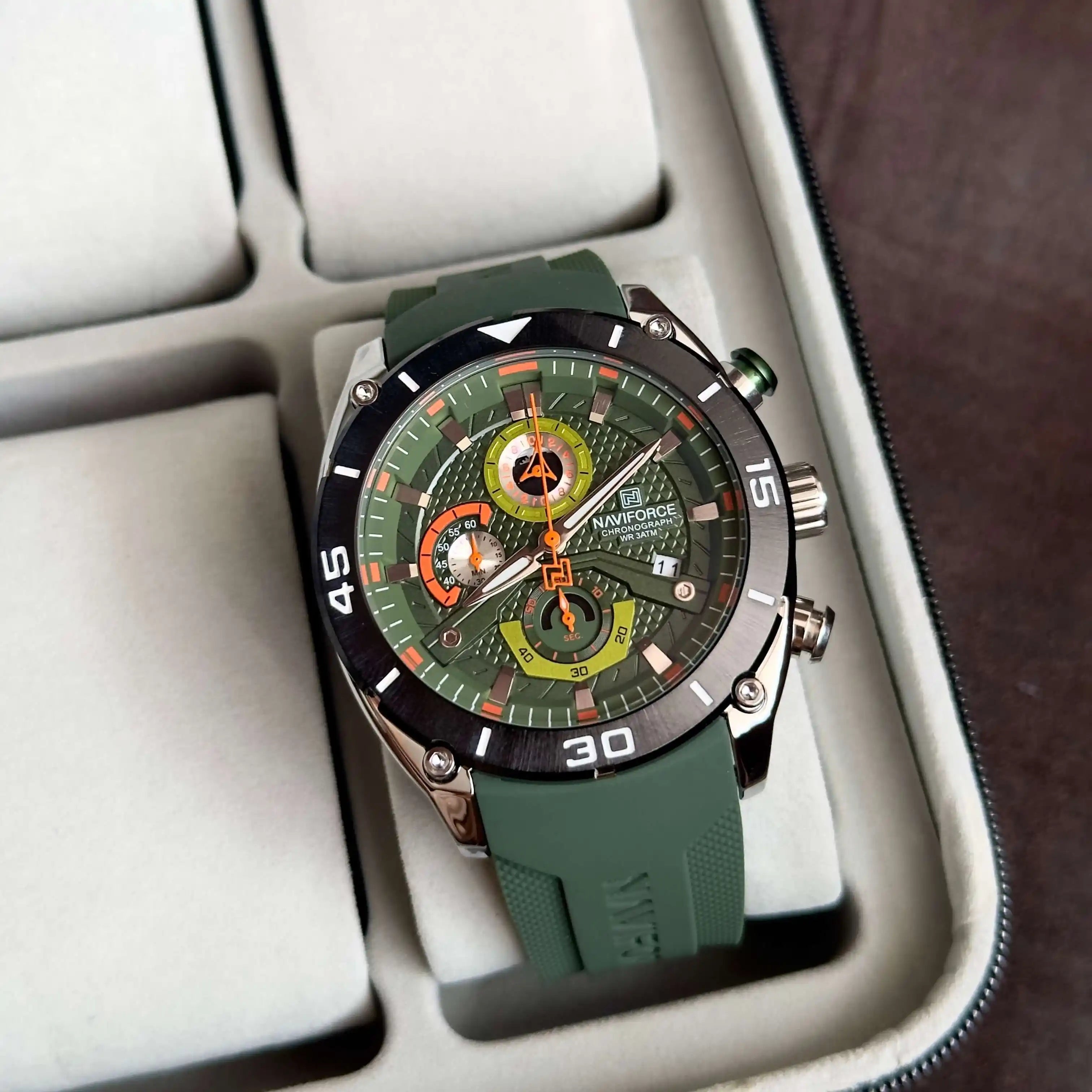 Naviforce 8038